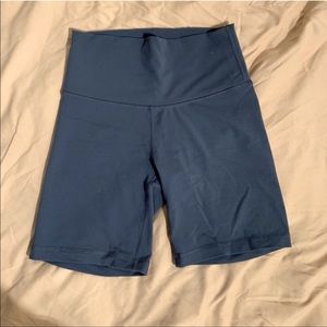 TNA 5” bike shorts size S